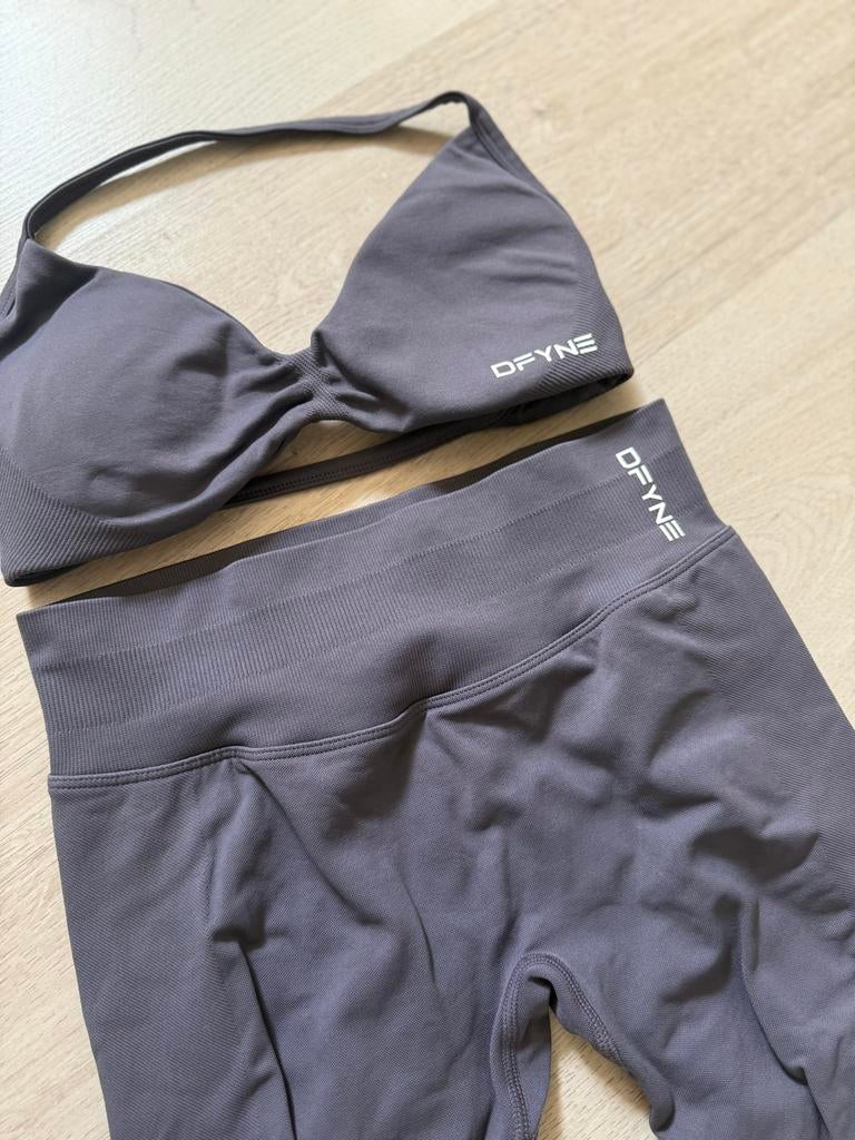 Dfyne sportset, Ophalen of Verzenden, Zo goed als nieuw