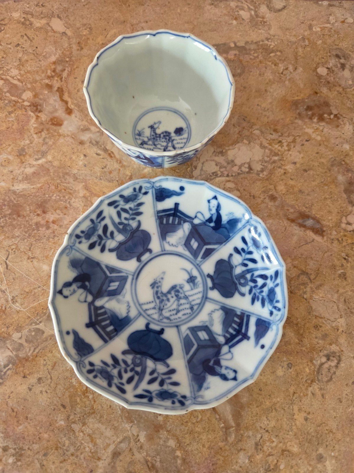 chinese kop en schotel met hert en personen, Antiek en Kunst, Ophalen of Verzenden