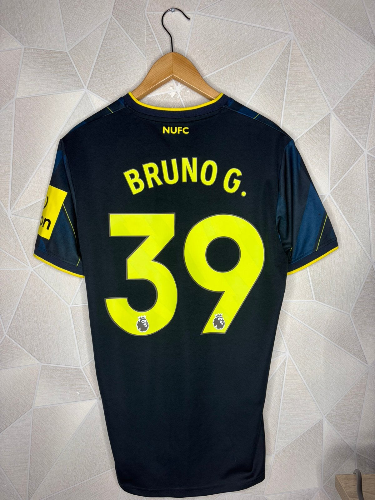 Newcastle United 3de 2023/2024 Bruno G, Shirt, ., Zo goed als nieuw, .