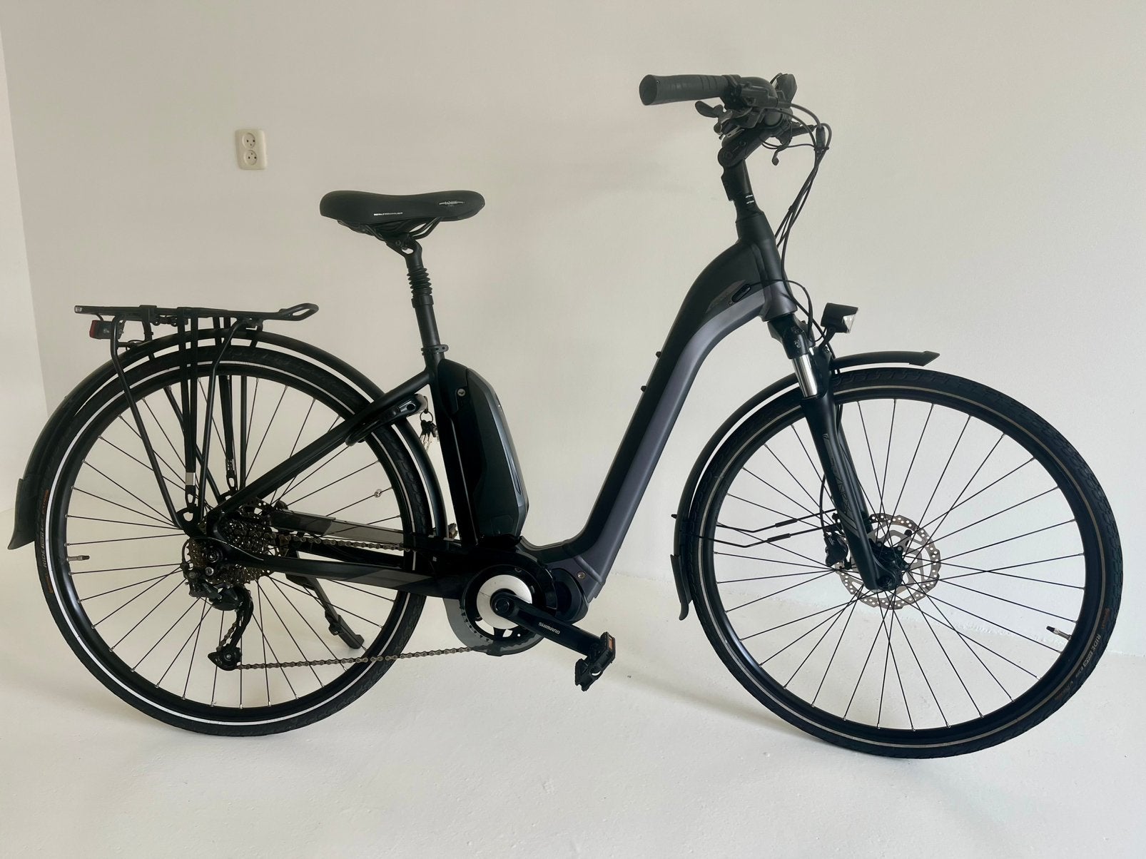 Merida E-spresso City 300 - elektrische fiets- nieuwstaat, Fietsen en Brommers, Ophalen, Zo goed als nieuw, Minder dan 47 cm, 50 km per accu of meer