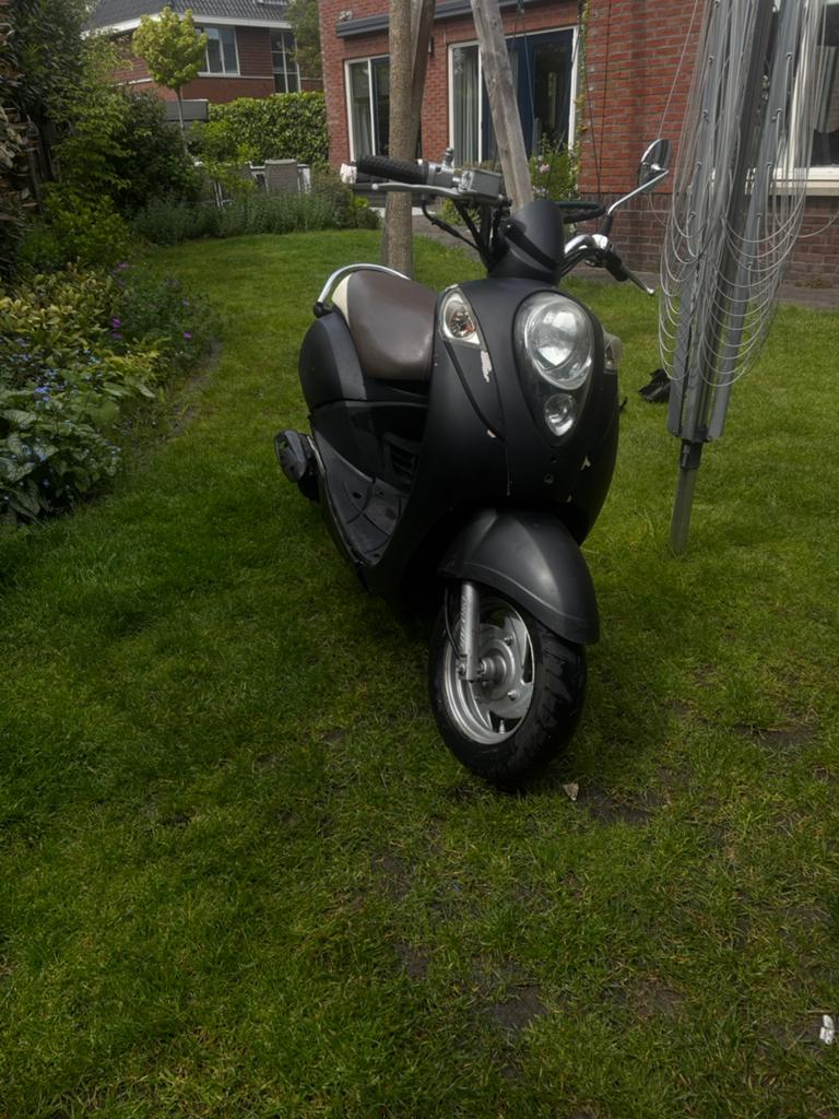 Mio 50cc brom, Fietsen en Brommers, Scooters | SYM, Gebruikt, Maximaal 45 km/u, Benzine, 50 cc