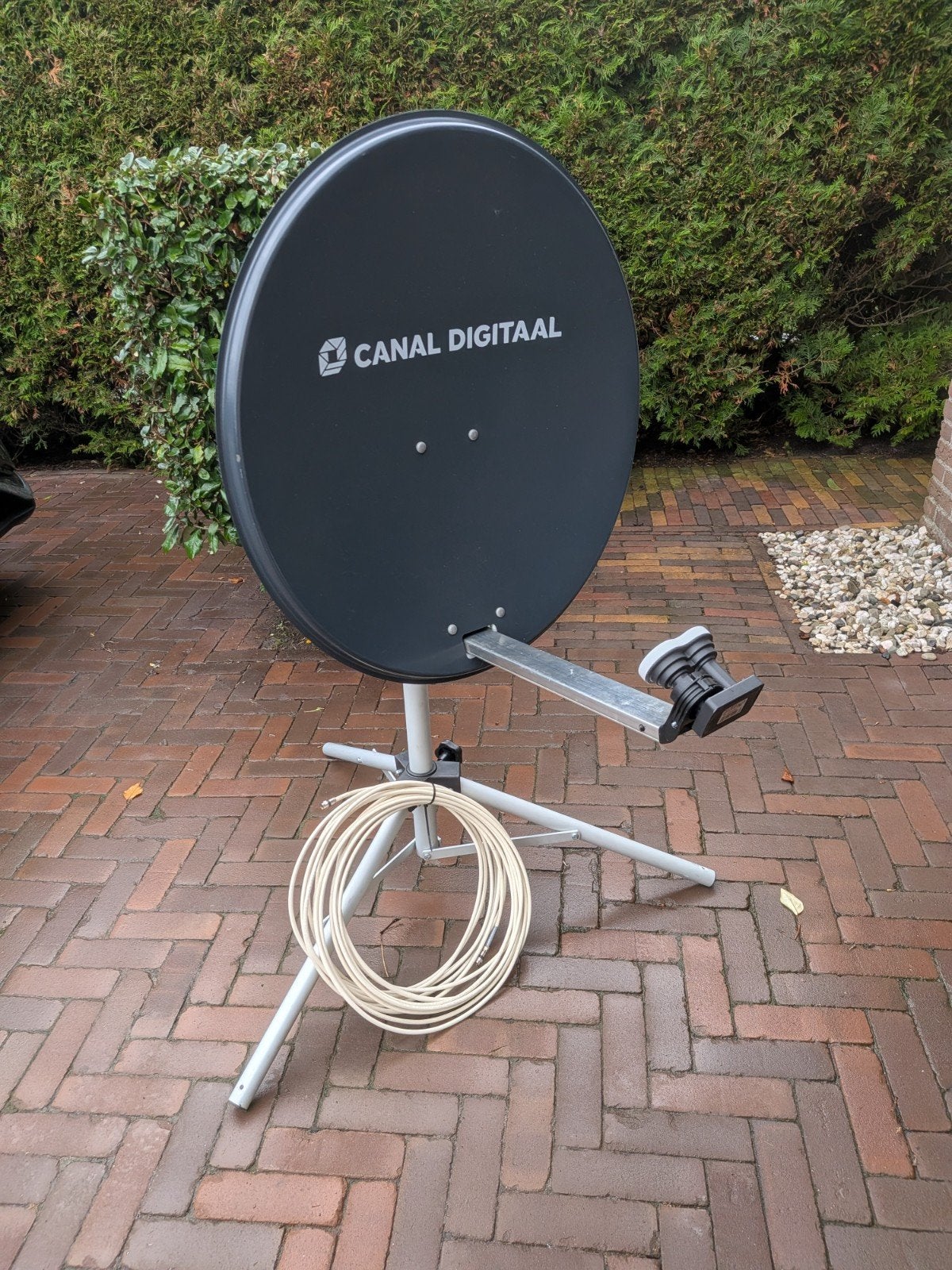 Canal Digitaal schotelantenne met GT-MO3 LNB, Ophalen of Verzenden, Zo goed als nieuw, (Schotel)antenne, Overige merken