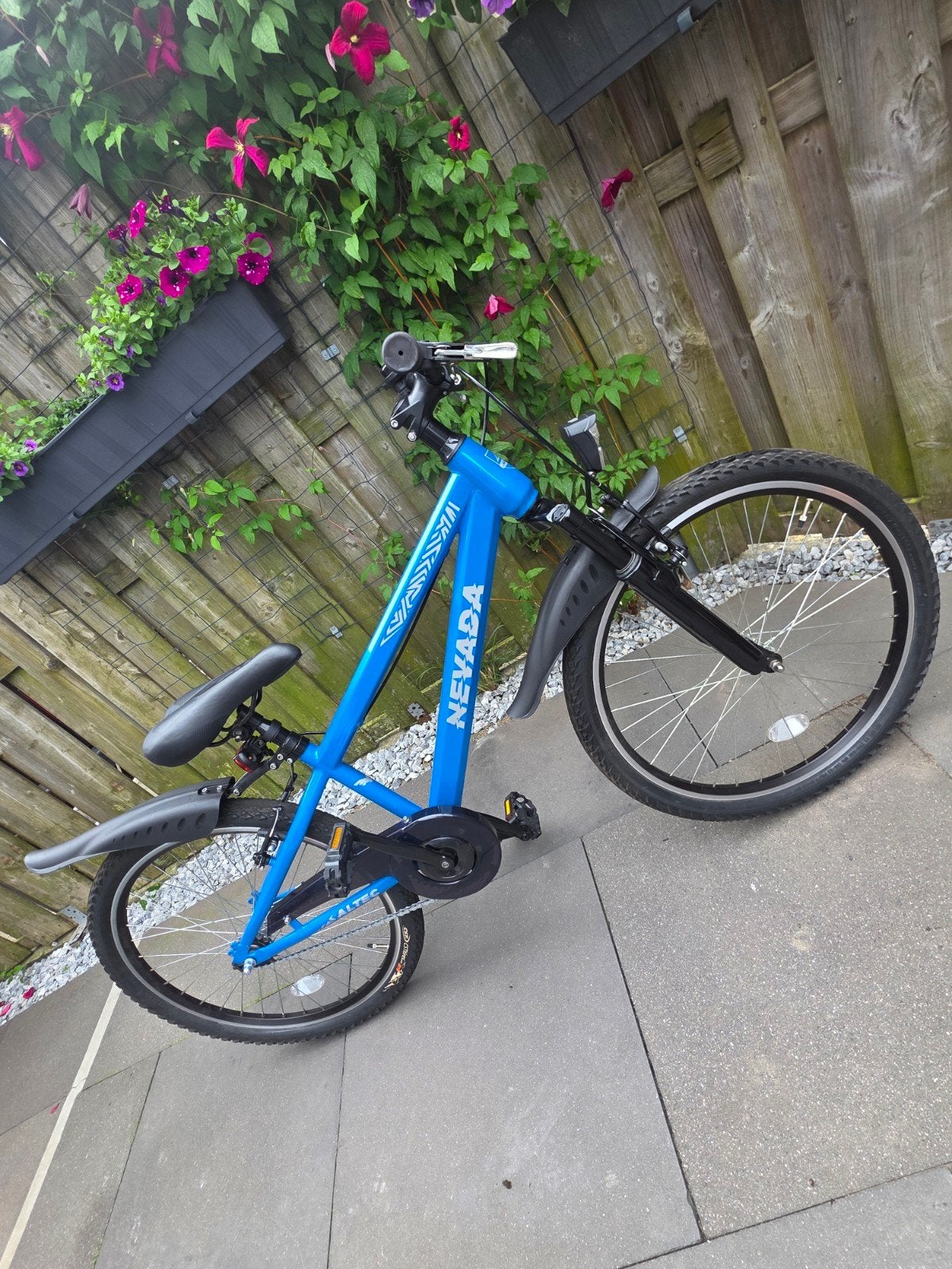24 inch fiets Blauw Altec Nevada, Ophalen, Zo goed als nieuw, Altec Nevada, Terugtraprem