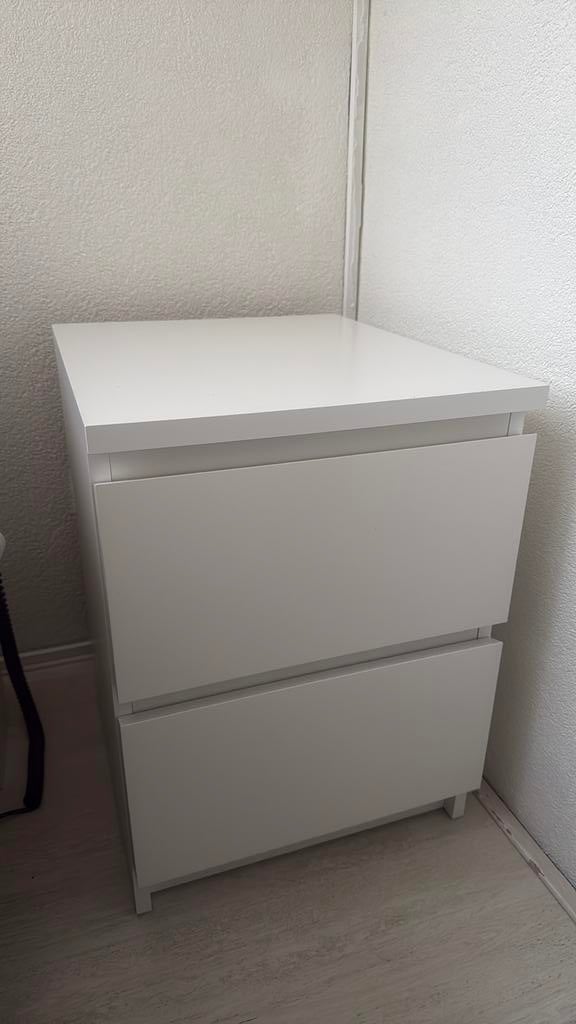 Nachtkasje Malam Ikea (Oude versie), Ophalen, Overige materialen, Minder dan 45 cm, 55 tot 70 cm