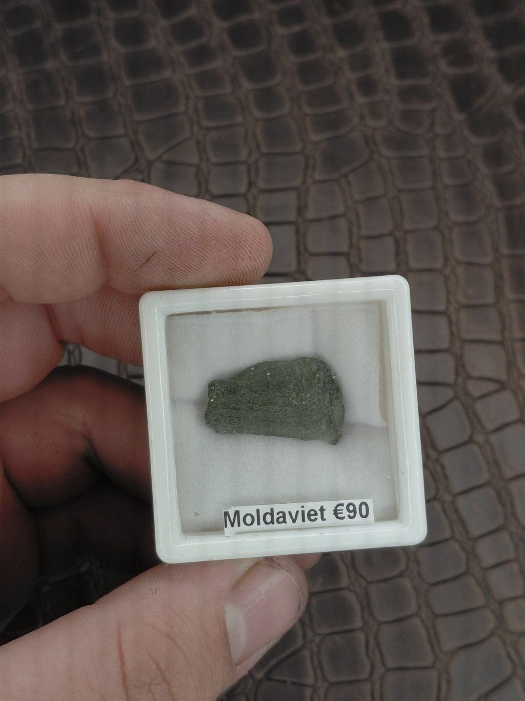 mooie langwerpige Moldaviet kristal, Sieraden, Tassen en Uiterlijk, Verzenden, Nieuw