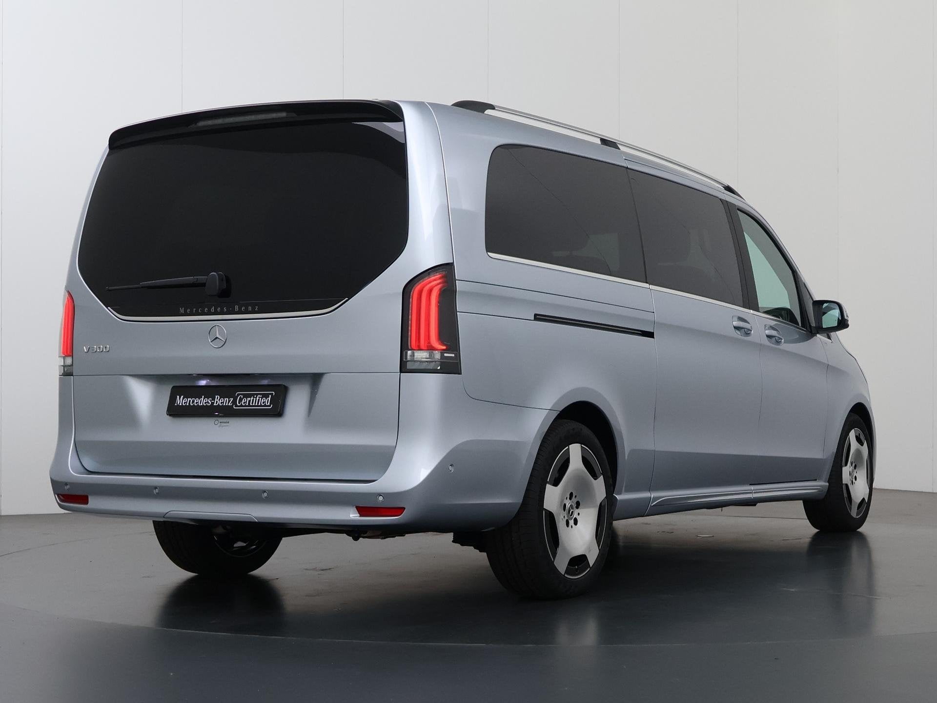 Mercedes-Benz V-klasse 300 L3 Exclusive | Benzine | AIRMATIC, Auto's, Bestelauto's, Automaat, Achterwielaandrijving, Euro 6, 7 stoelen