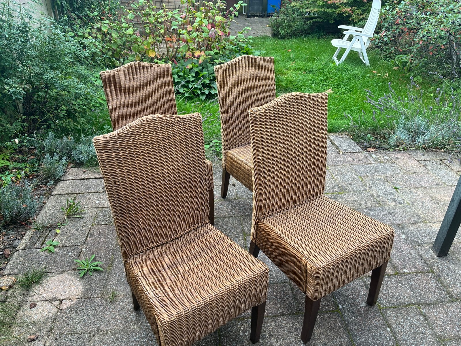 4 rieten eetkamerstoelen gratis, Huis en Inrichting, Ophalen, Gebruikt, Bruin