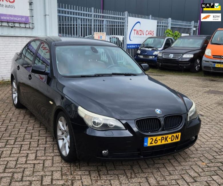 BMW 5-serie 520i Executive Leer Navi Aut, Auto's, Achterwielaandrijving, Gebruikt, Zwart, Bedrijf