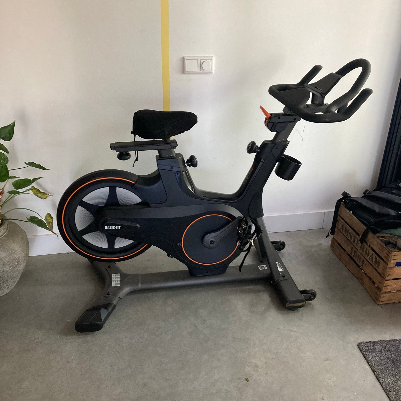 Basic-Fit Smart Bike - Zgan Gereseveerd, Ophalen, Zo goed als nieuw, Hometrainer