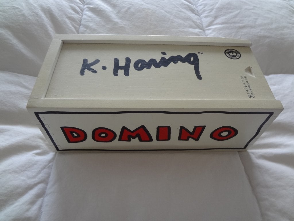Box met dominospel Ontwerp Keith Haring, Ophalen of Verzenden, Personages en Fantasiefiguren, Overige techniek
