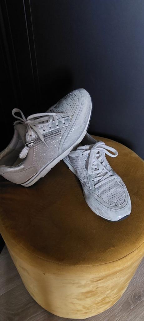 Zilver metallic sneakers van Gabor. Maat 3,5/36,5, Gabor, Ophalen of Verzenden, Sneakers of Gympen, Zo goed als nieuw