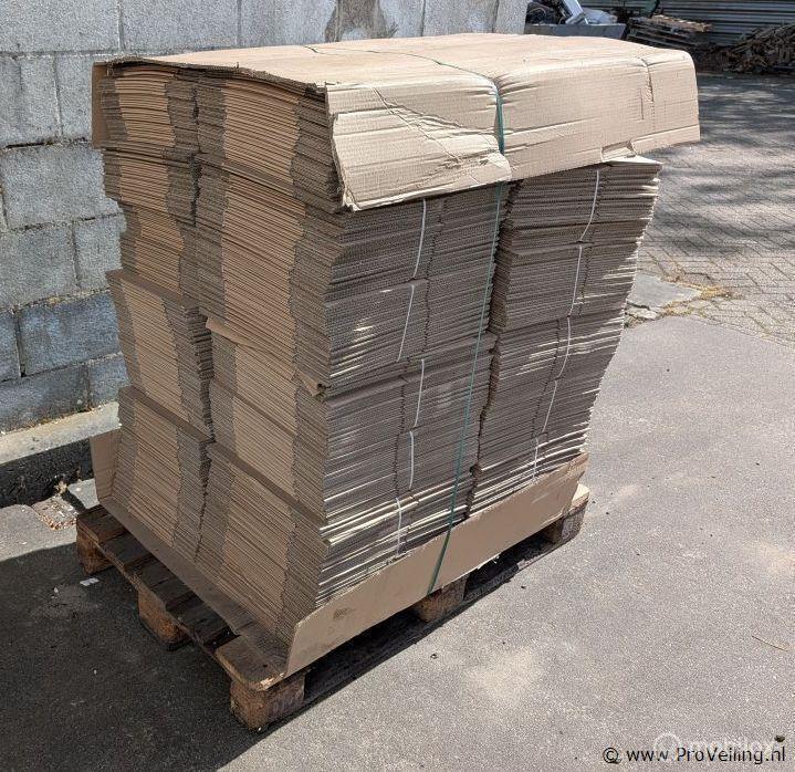 Online Veiling: Nieuwe vouwdozen - aantal 840 stuks, Gebruikt