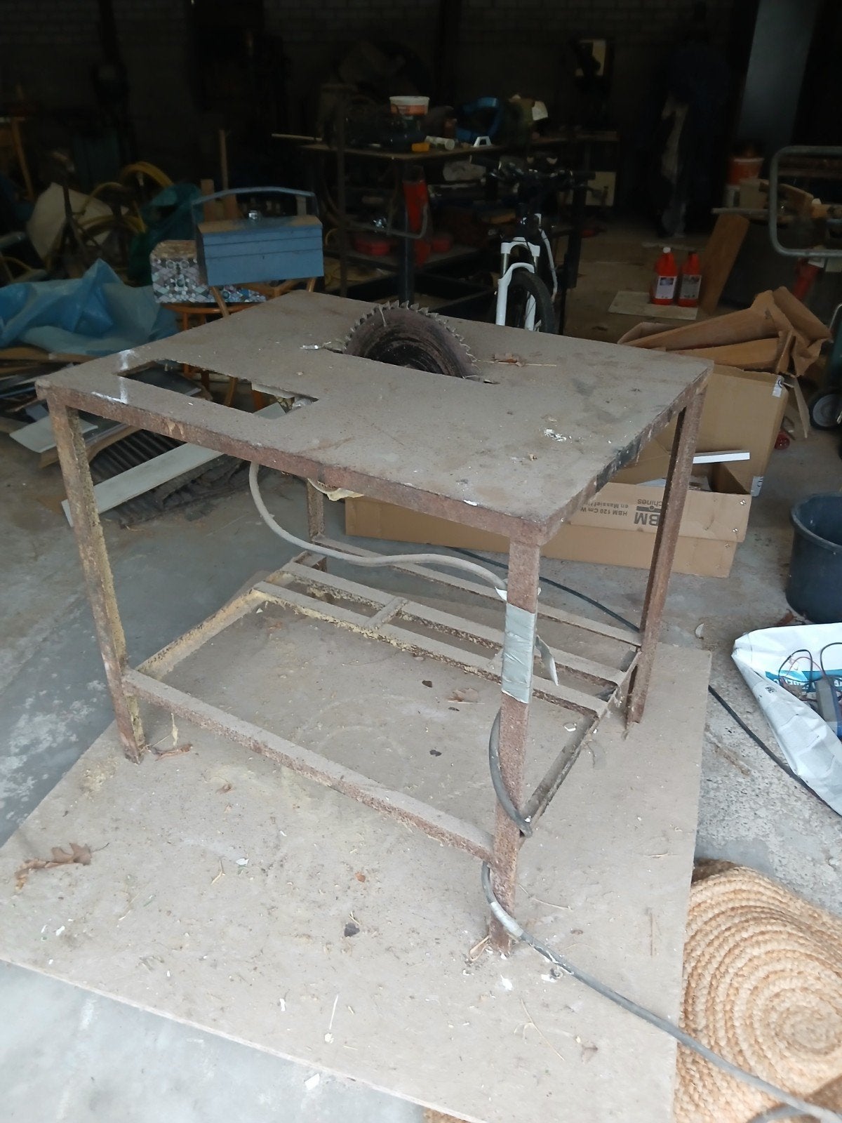 Robuuste Tafelcirkelzaag - Zelfbouw, Gebruikt, Cirkelzaag, Onbekend, 70 mm of meer