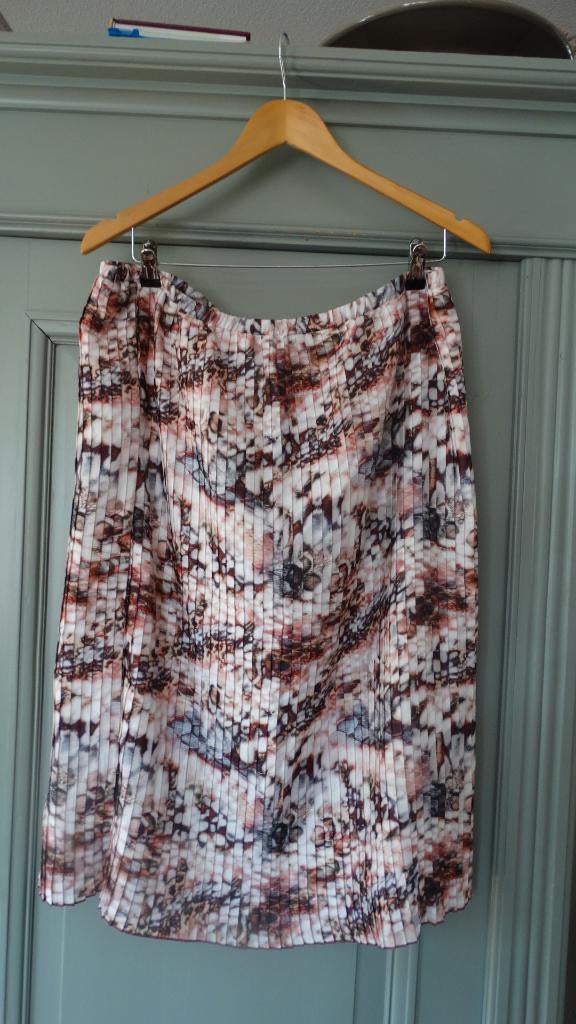 NIEUW Claude Ariele plissé rok, maat 46, bordeau/roze, Kleding | Dames, Claude Ariele, Overige kleuren, Verzenden, Maat 46/48 (XL) of groter