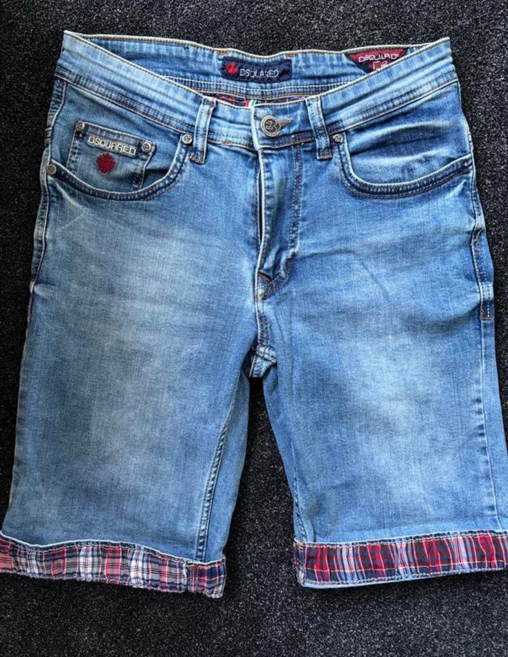 Dsquared korte broek, Ophalen of Verzenden, Zo goed als nieuw, Blauw, W32 (confectie 46) of kleiner