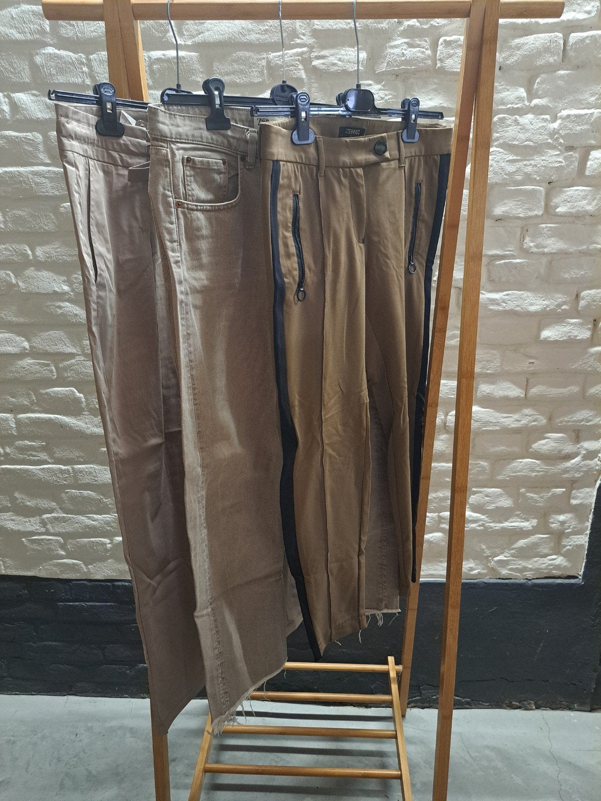 3 broeken maat 40, Maat 38/40 (M), Diverse merken, Verzenden, Beige