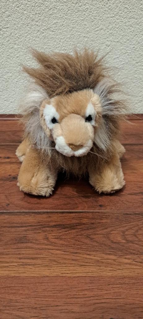 Grote leeuw, lengte 25 cm en hoogte 24 cm., Kinderen en Baby's, Speelgoed | Knuffels en Pluche, Ophalen of Verzenden, Zo goed als nieuw