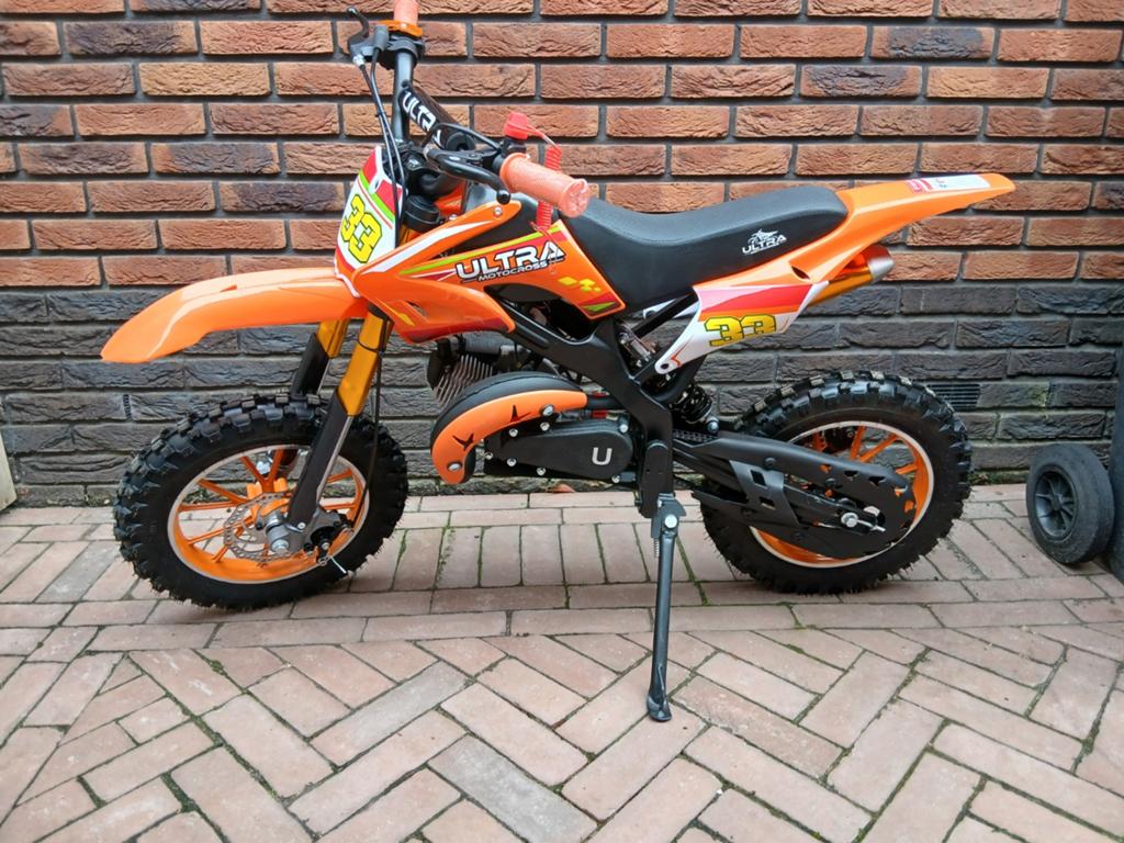 Nieuwe mini bike 49cc 2takt
Model 2026, Fietsen en Brommers, Minibikes, Midibikes en Pitbikes, Ophalen of Verzenden, Overige typen