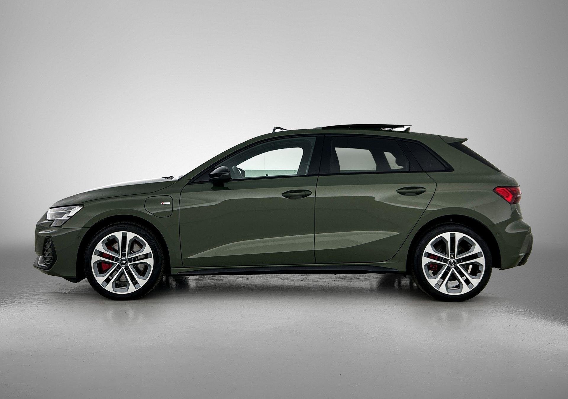 Audi A3 Sportback 45 TFSI e S edition Competition 272 PK | S, Auto's, Audi, 12 maanden, 4 cilinders, 150 min, Automatische klimaatregeling