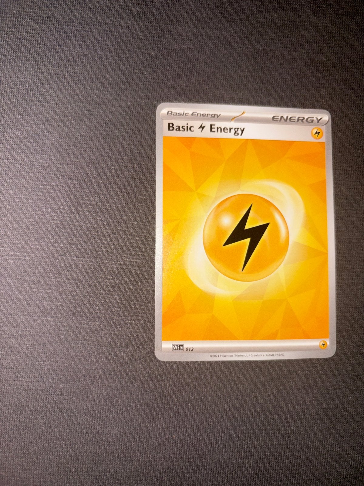 Lightning Energy Pokémon Kaart 2024, Hobby en Vrije tijd, Verzamelkaartspellen | Pokémon, Ophalen of Verzenden, Zo goed als nieuw