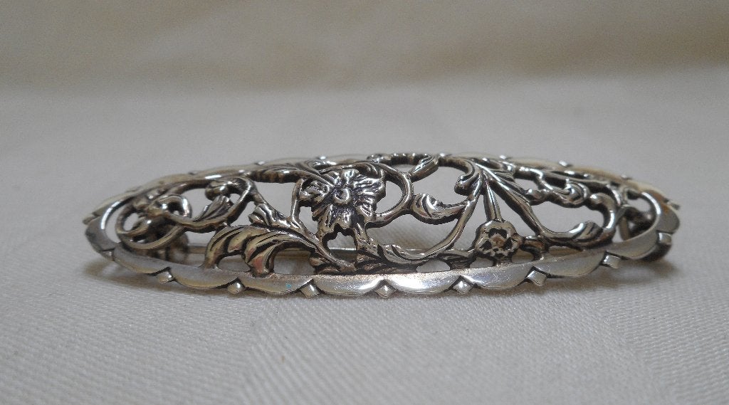 Zilveren vintage broche Niekerk nr.902, 4 tot 7 cm, Verzenden, Zo goed als nieuw, Zilver