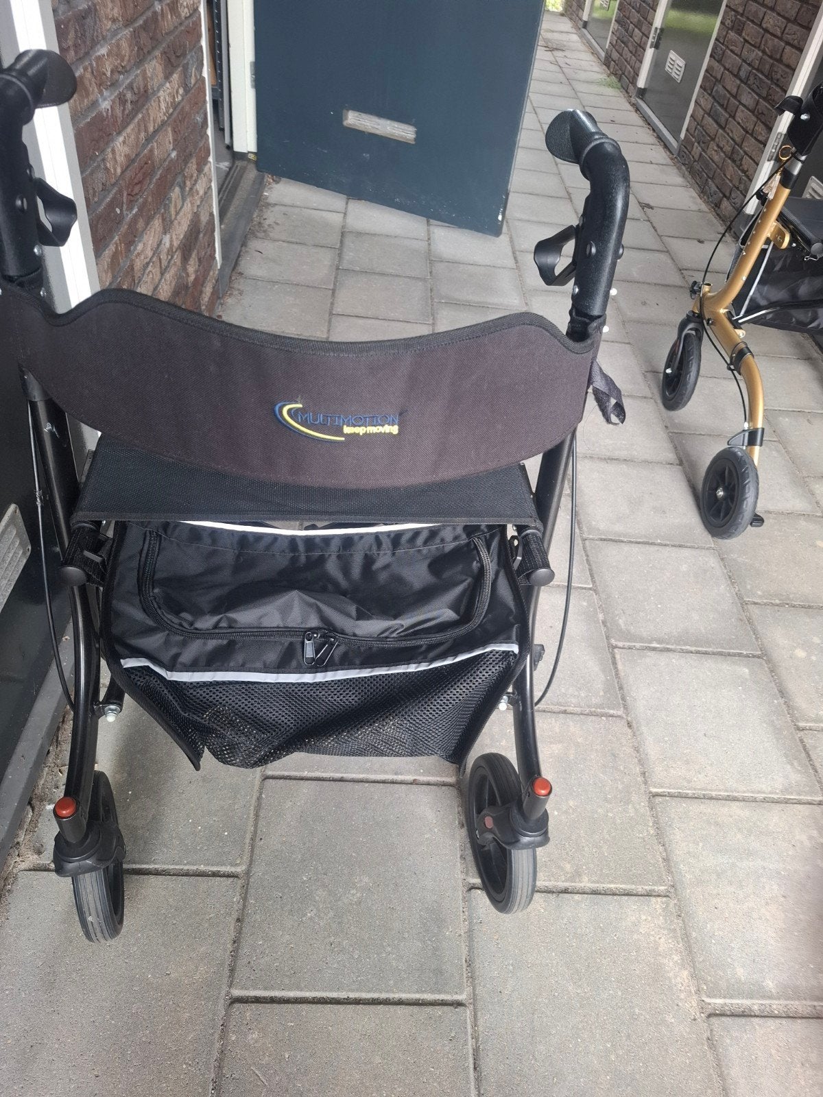 Rollator, Diversen, Ophalen