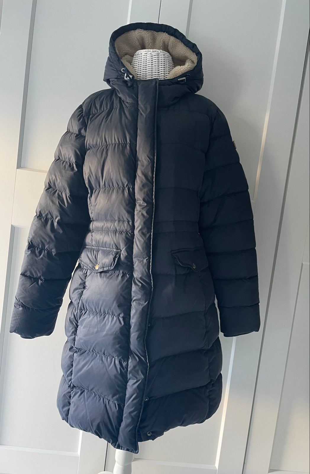 Donkerblauwe donzen winterjas van Moscow in maat XL, Kleding | Dames, Ophalen of Verzenden, Gedragen, Maat 42/44 (L), Blauw