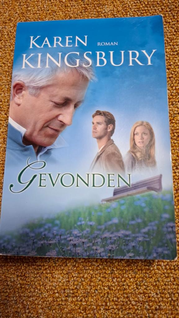 Karen Kingsbury - Gevonden, Ophalen of Verzenden, Zo goed als nieuw, Karen Kingsbury