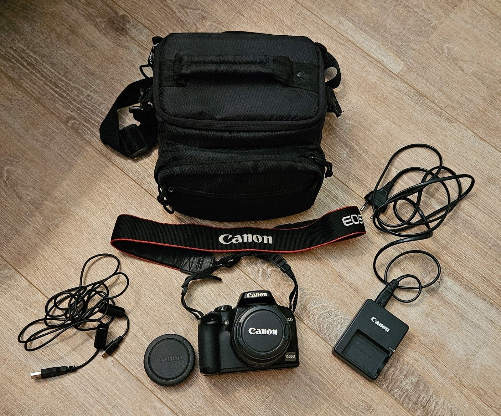 Canon EOS 1000D spiegelreflexcamera met lens en accessoires, Beeldstabilisatie, Gebruikt, Spiegelreflex, Canon