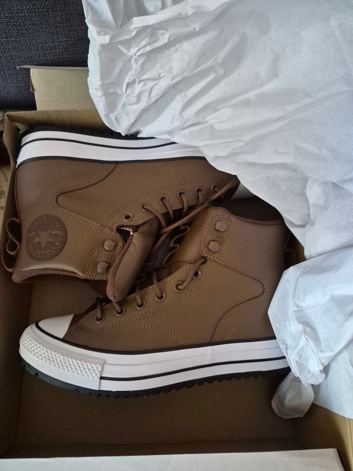 Converse unisex schoenen helemaal nieuw maat 44, Ophalen, Bruin, Converse, Nieuw