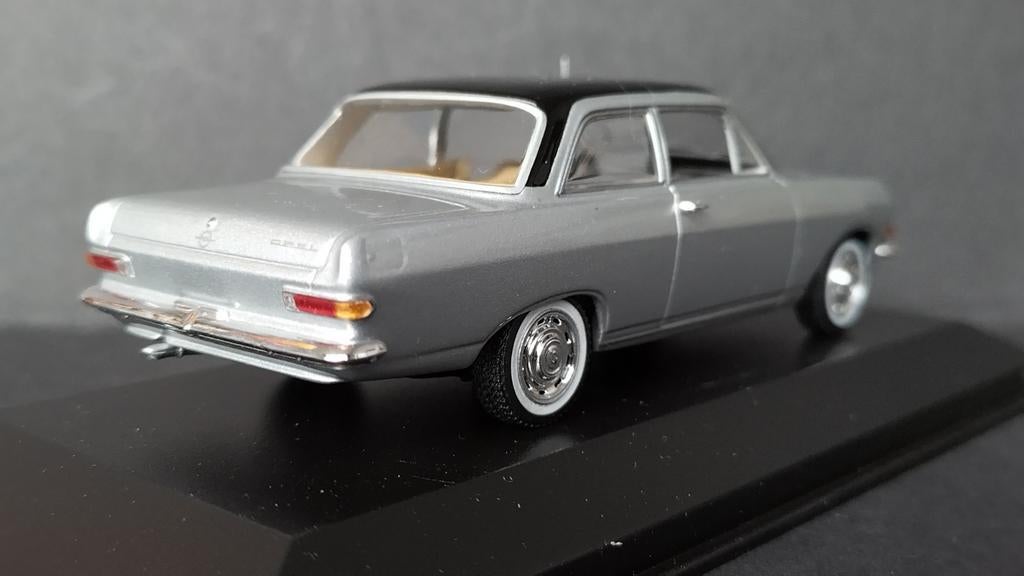 Opel Rekord 1:43 Minichamps Pol, Hobby en Vrije tijd, Modelauto's | 1:43, Auto, Ophalen of Verzenden, Aachen GmbH, MiniChamps