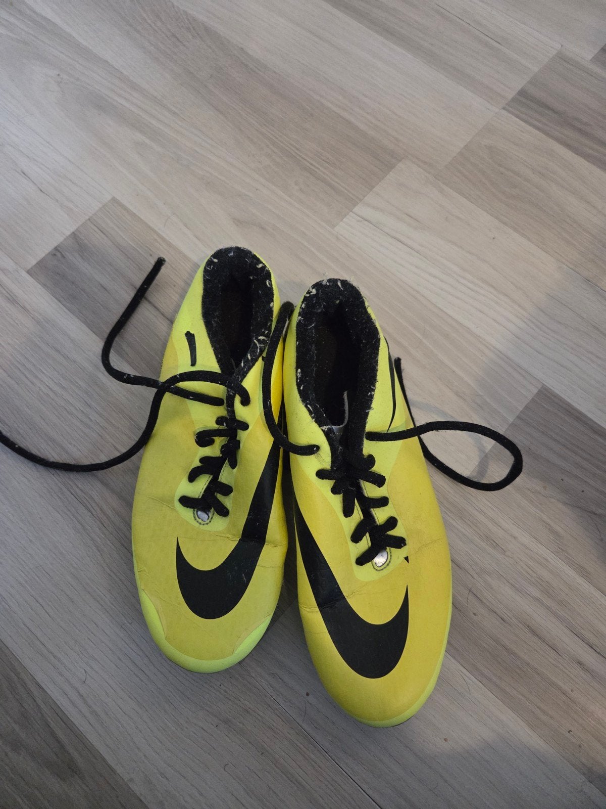 Nike Hypervenom voetbalschoenen - Maat 41, Ophalen of Verzenden, Zo goed als nieuw, Schoenen