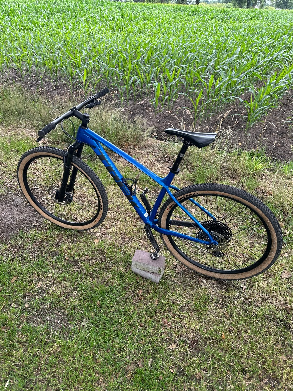 Trek X-Caliber 8 Mountainbike - Zo goed als nieuw, 57 cm of meer, Hardtail, Ophalen of Verzenden, Zo goed als nieuw