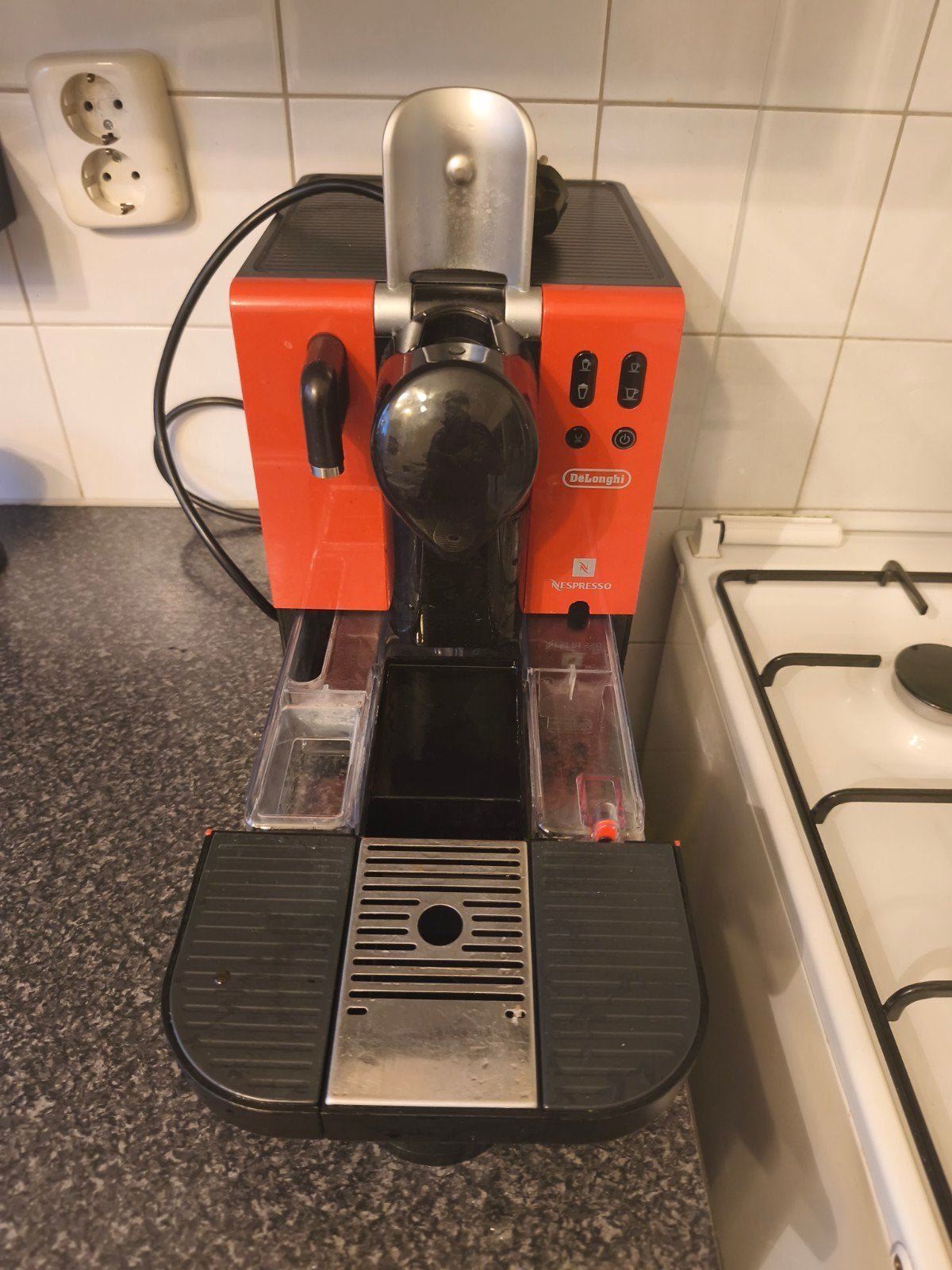 De Longhi Nespresso, Gebruikt, Overige modellen, Ophalen of Verzenden, 2 tot 4 kopjes