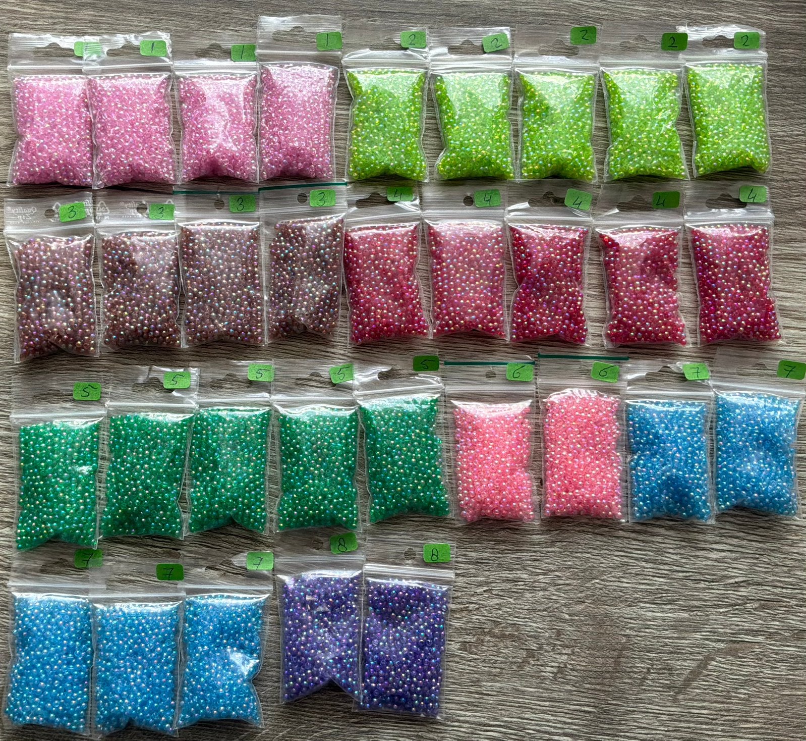 Keus uit veel kleuren kralen  per zak 1,00, Ophalen, Zo goed als nieuw, Kraal