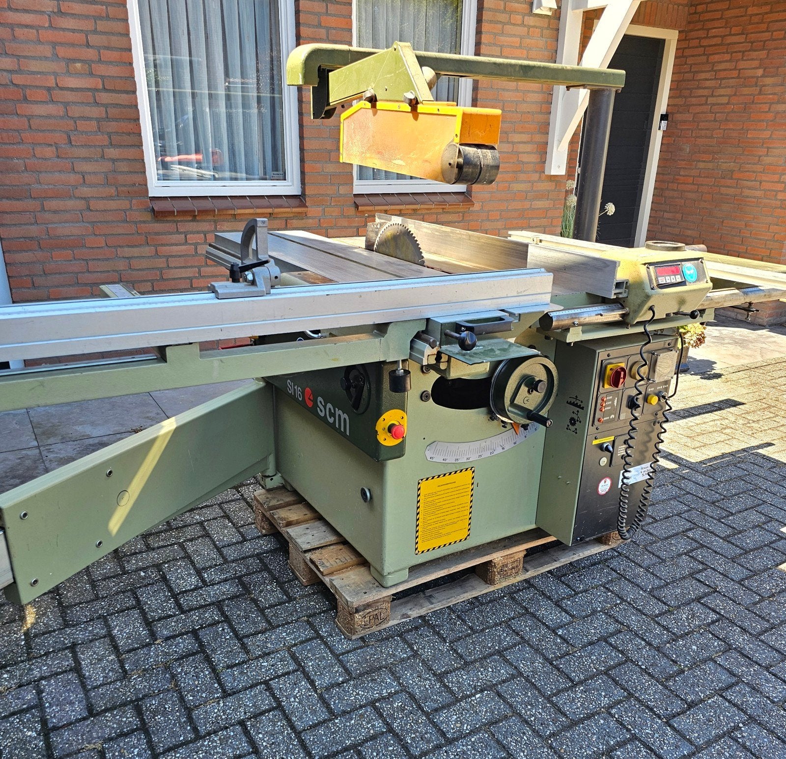 Formaatzaag SCM met voorritser 10PK met motorrem, Ophalen, Gebruikt, 1200 watt of meer, 70 mm of meer