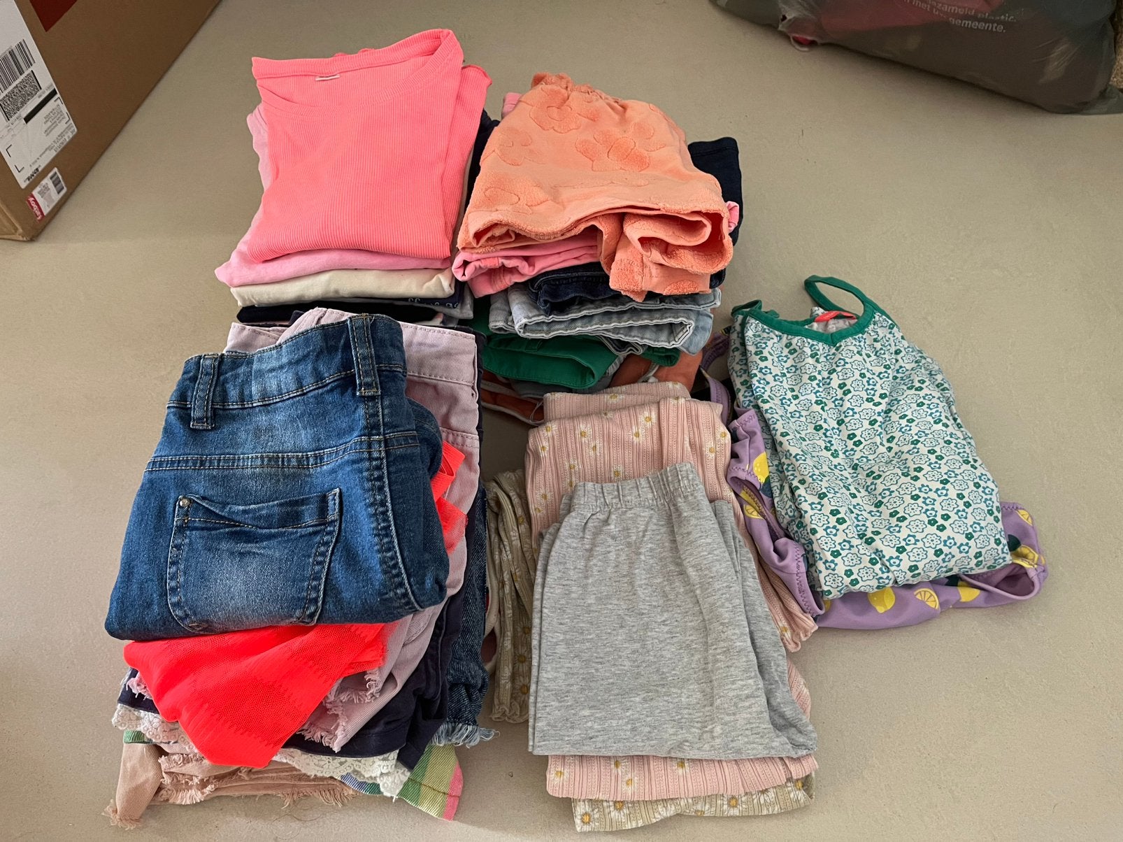 Pakket zomerkleding meisjes 135-140 gratis ophalen, Ophalen, Gebruikt, Maat 134