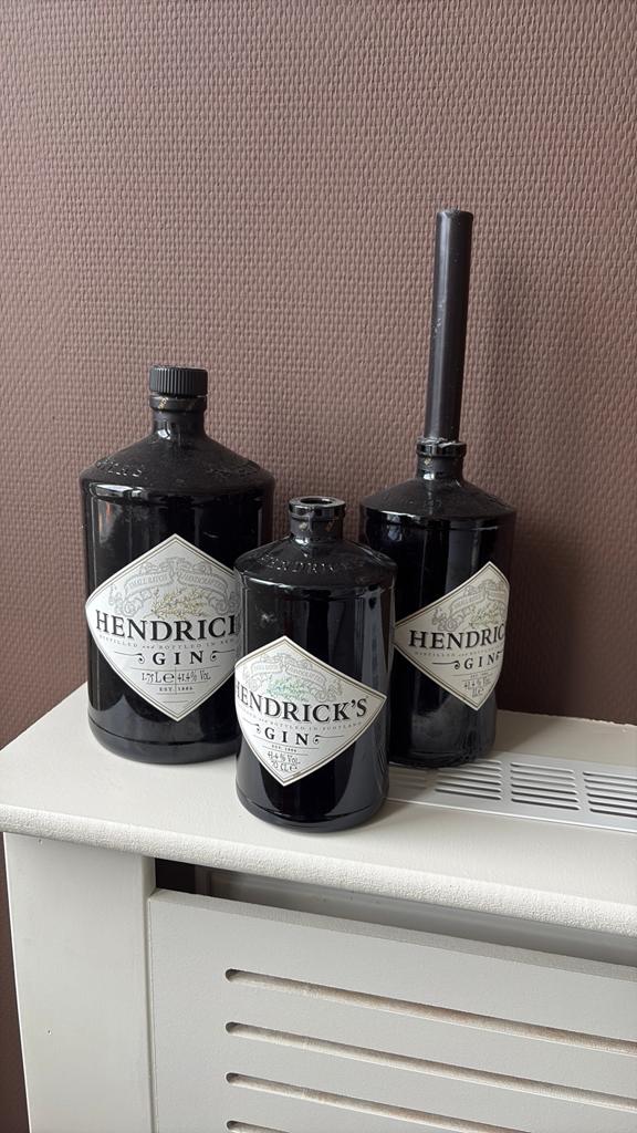 Hendrick’s Gin drie formaten, Ophalen, Gebruikt, Zwart, Glas