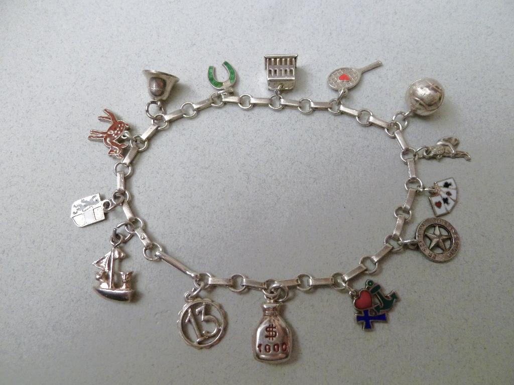 Oude Duits/Oostenrijkse bedelarmband zilver email 14 bedels, Verzenden, Zilver, Armband