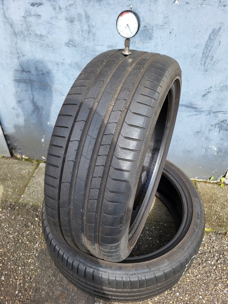 2 x 225/40/19 Pirelli Pzero Runflat 6mm profiel 150,- ALL IN, Auto-onderdelen, 19 inch, Gebruikt, Pirelli Italy, Ophalen of Verzenden