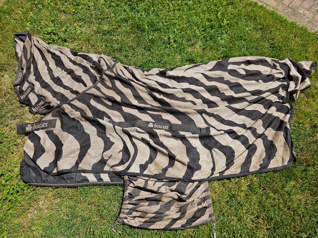Bucas Buzz-off zebra deken fullneck maat 6,6, Dieren en Toebehoren, Paarden en Pony's | Dekens en Dekjes, Gebruikt, Ophalen of Verzenden
