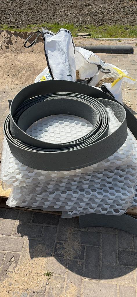 300 kg grind met matten en border voor pad, Ophalen, Overige materialen, Beige, Nieuw