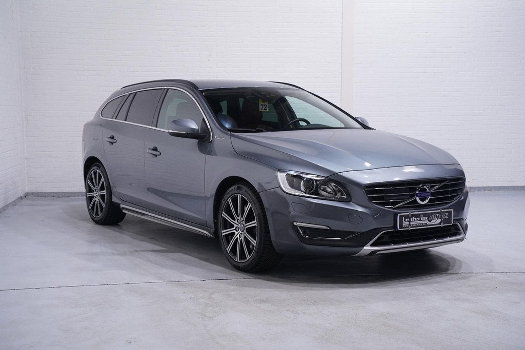 Volvo V60 2.4 D5 Twin Engine AWD Navi Leder Stoelverwarming, Automaat, 228 pk, Stof, Euro 6