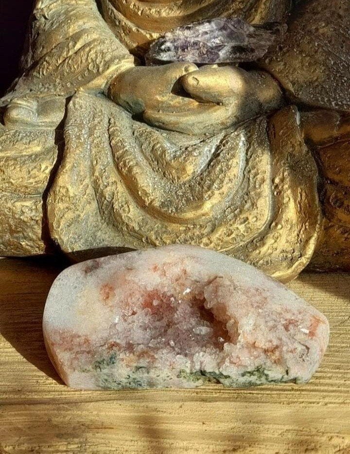 Roze Amethist freeform van 420 gram., Ophalen of Verzenden