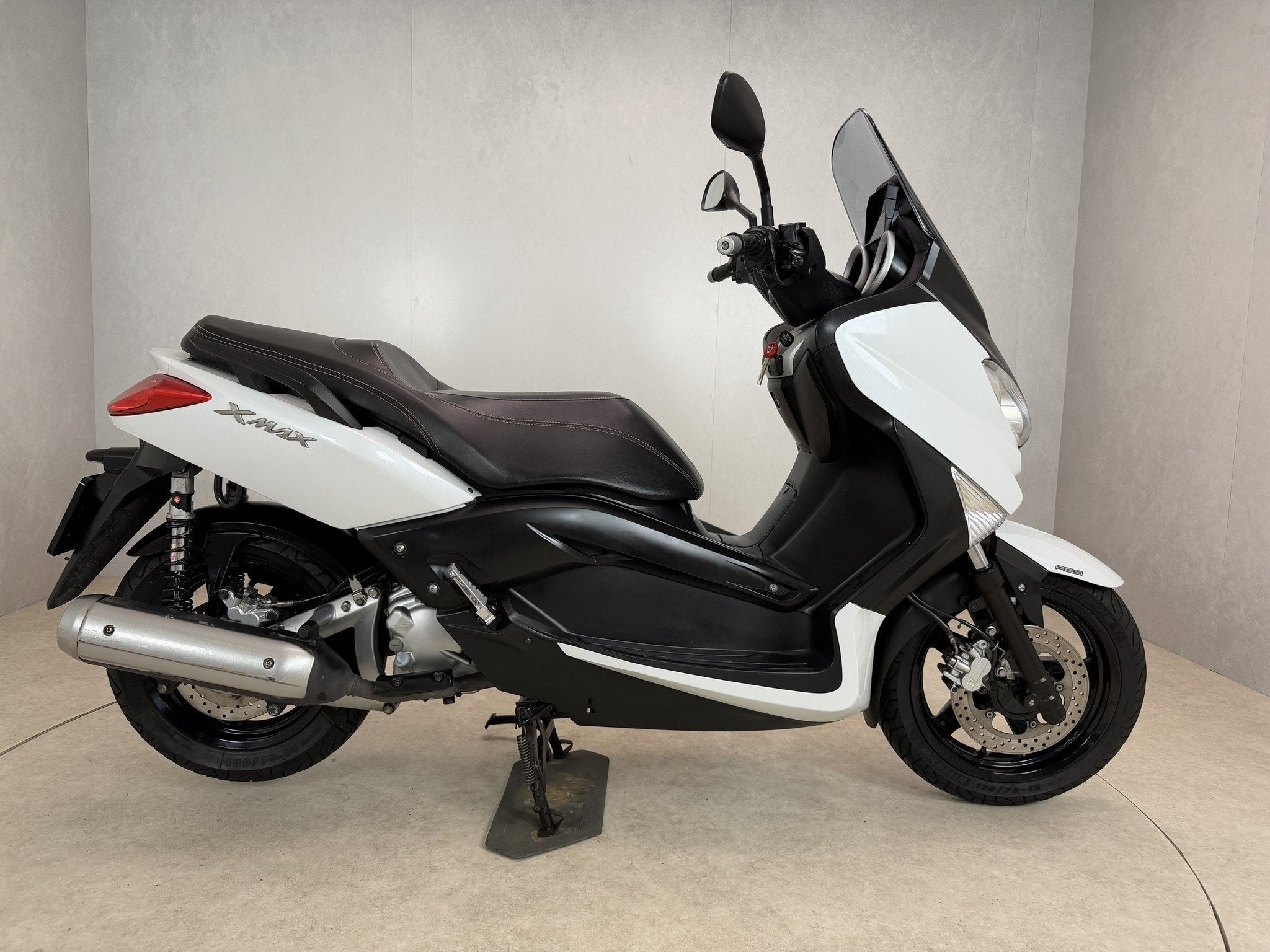 Yamaha YP 250R X-MAX ABS (bj 2010), Scooter, Klantenservice@yamaha-motor.nl, Koolhovenlaan 101
1119 NC  Schiphol-Rijk, NL, 12 t/m 35 kW