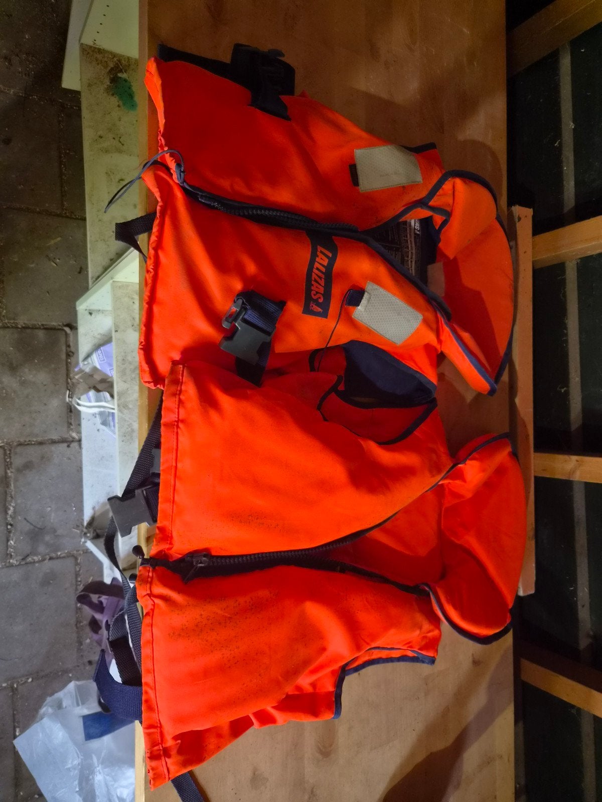 2 Lalizas kinder zwemvesten - Oranje, Watersport en Boten, Gebruikt, Kind, Ophalen of Verzenden, Lalizas