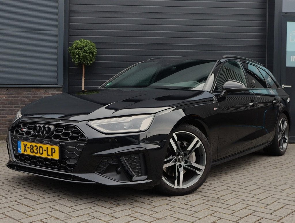 Audi A4 Avant 40 TFSI S edition Competition | Trehaak | Digi, Auto's, Audi, Bedrijf, Te koop, A4, ABS, Achteruitrijcamera, Airbags