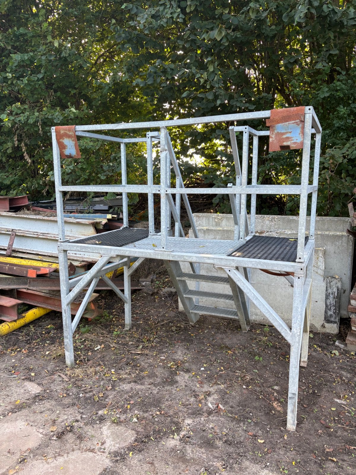Industrieel werkbordes met trap, Doe-het-zelf en Verbouw, Ophalen, 2 tot 5 meter, Gebruikt, .