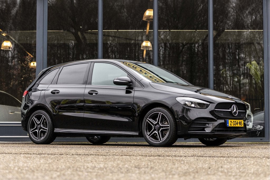 Mercedes-Benz B-Klasse 250 e Premium Plus AMG (bj 2022), Gebruikt, Euro 6, 4 cilinders, Zwart