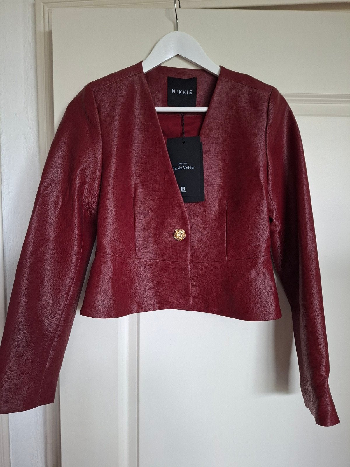 Nikkie x Franka Vedder donkerrode top / jasje maat 36, Nieuw, Ophalen of Verzenden, Nikkie x Franka Vedder, Maat 36 (S)